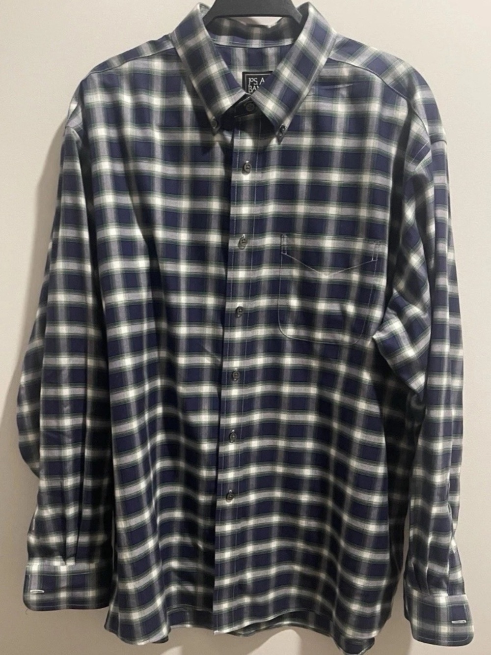 Jos A Bank Traveler Mens XL Blue Plaid Long Sleeve Cotton Button Shirt